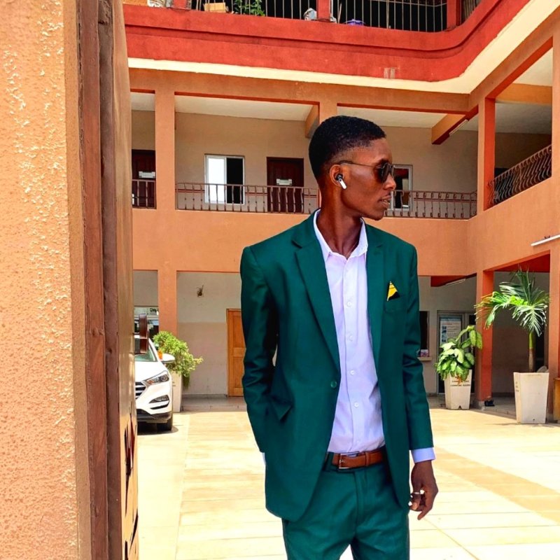 Gogbe Dawa Sadia Jean De La Fontaine