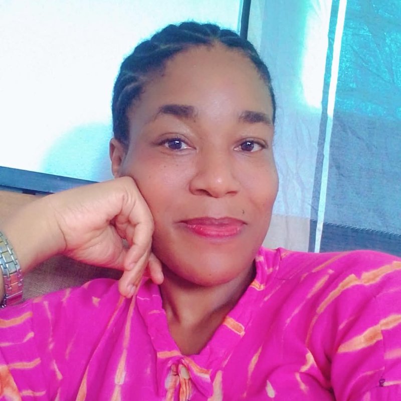 Tago Anita Christelle